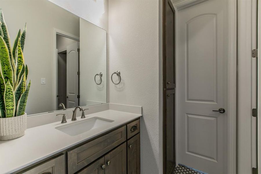 Furnished interior view inside a new home in , Lorena (Image 17).