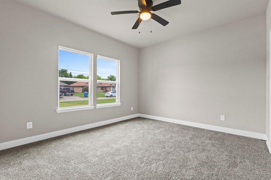 Spacious, unfurnished interior of a new home in , Kaufman (Image 18).