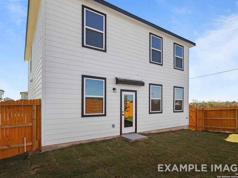 Exterior details and patio area of a home in Applewhite Meadows, San Antonio (Image 3).