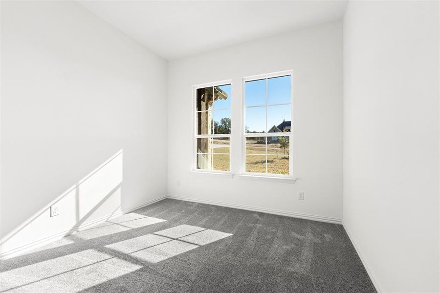 Spacious, unfurnished interior of a new home in Oak Grove Addition, Springtown (Image 19).