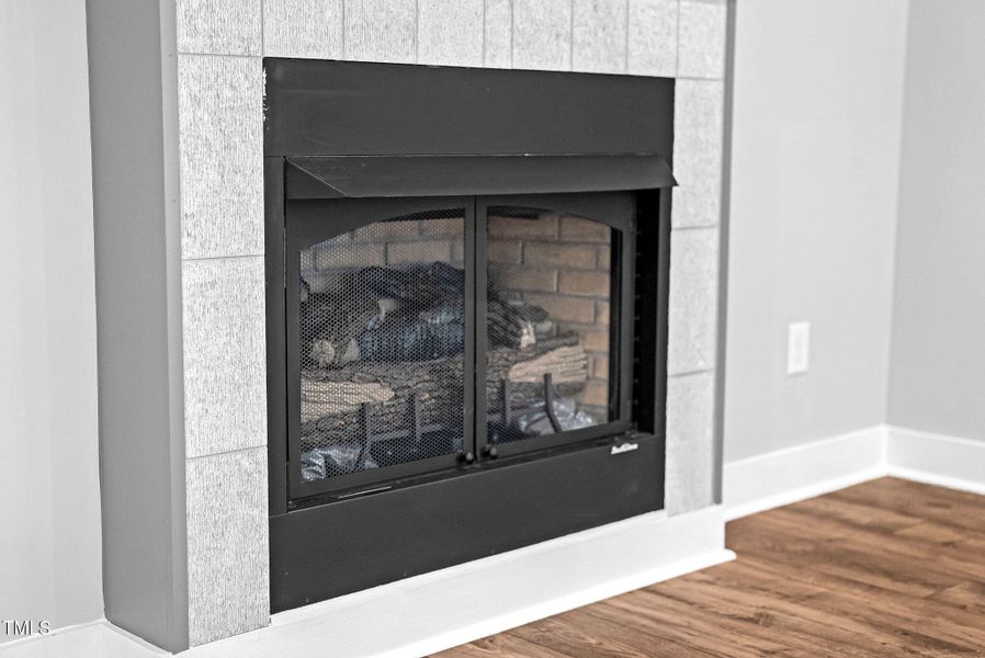 1004 Snow Peak Court-24