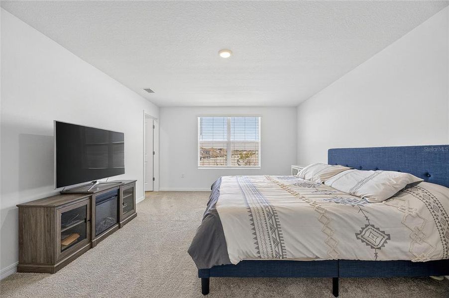 Furnished interior view inside a new home in North Park Isle, Plant City (Image 30).