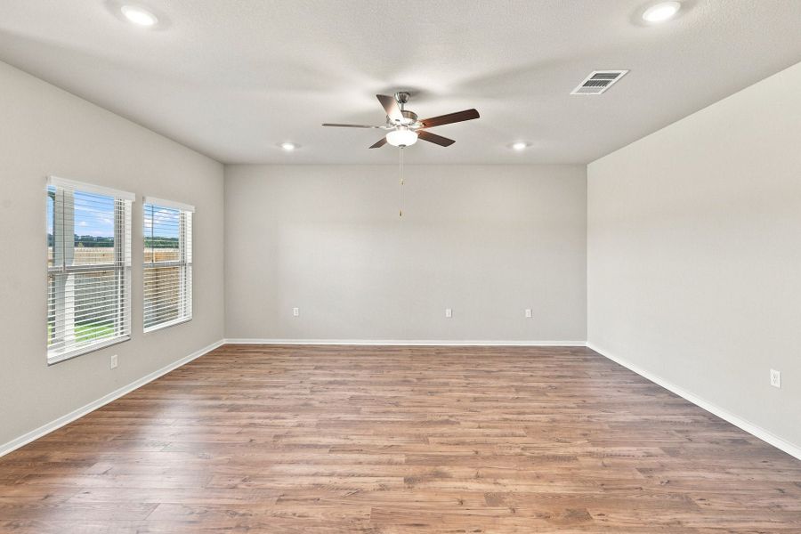 4br New Home in Cedar Creek, TX.  - Slide 14