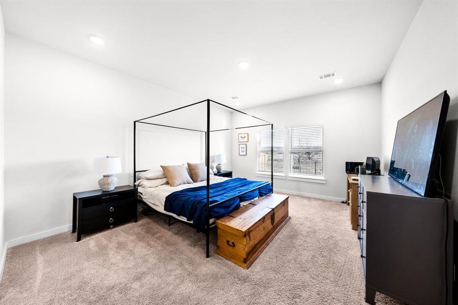 Furnished interior view inside a new home in Ambergrove, Royse City (Image 24).