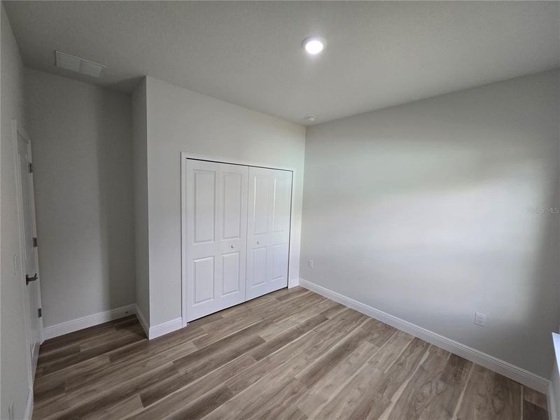 Spacious, unfurnished interior of a new home in , Ocala (Image 25).