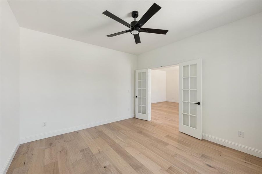 Spacious, unfurnished interior of a new home in Terracina, Rockwall (Image 22). Spacious, unfurnished interior of a new home in Terracina, Rockwall (Image 22).