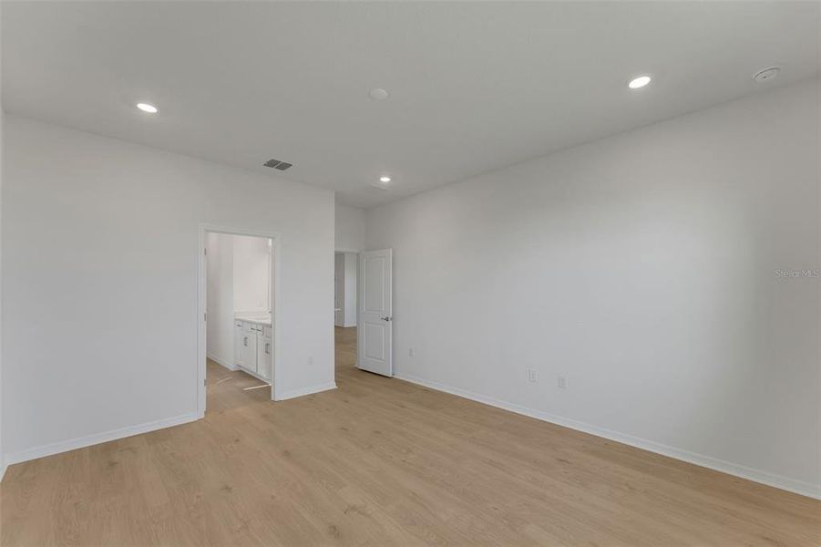 Spacious, unfurnished interior of a new home in Seaire, Parrish (Image 40). Spacious, unfurnished interior of a new home in Seaire, Parrish (Image 40).