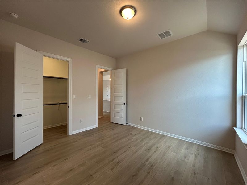 Spacious, unfurnished interior of a new home in Provence 70s, Austin (Image 36). Spacious, unfurnished interior of a new home in Provence 70s, Austin (Image 36).