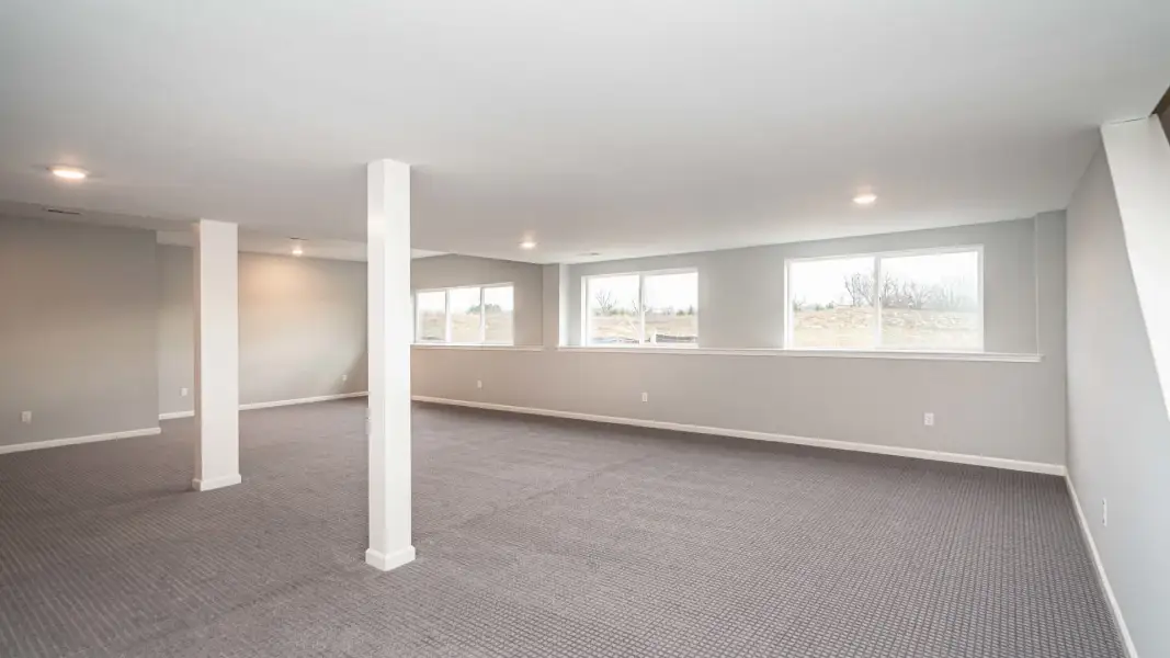 Representative unfurnished interior of a home built from the The Middleton by Norfolk Homes in Offsite Builds Southern Michigan, Ann Arbor (Image 66).