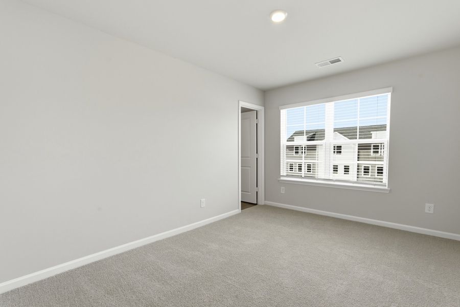 Spacious, unfurnished interior of a new home in Liberty Village, Flemington (Image 21).