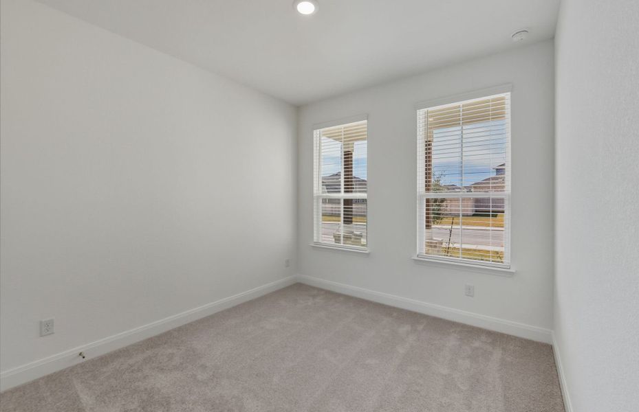 Spacious, unfurnished interior of a new home in Patterson Ranch, Georgetown (Image 10). Spacious, unfurnished interior of a new home in Patterson Ranch, Georgetown (Image 10).