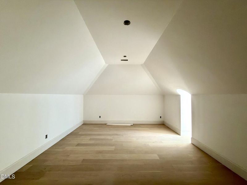 ECC3A838-D3C6-4804-976A-68337E61AD5A_1_1