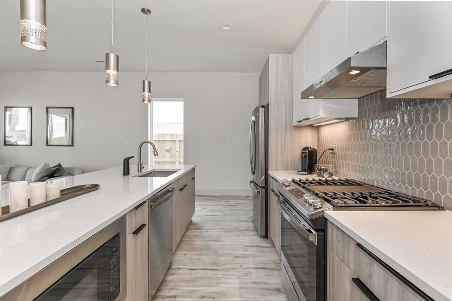 Furnished interior view inside a new home in Antigua, Houston (Image 17).