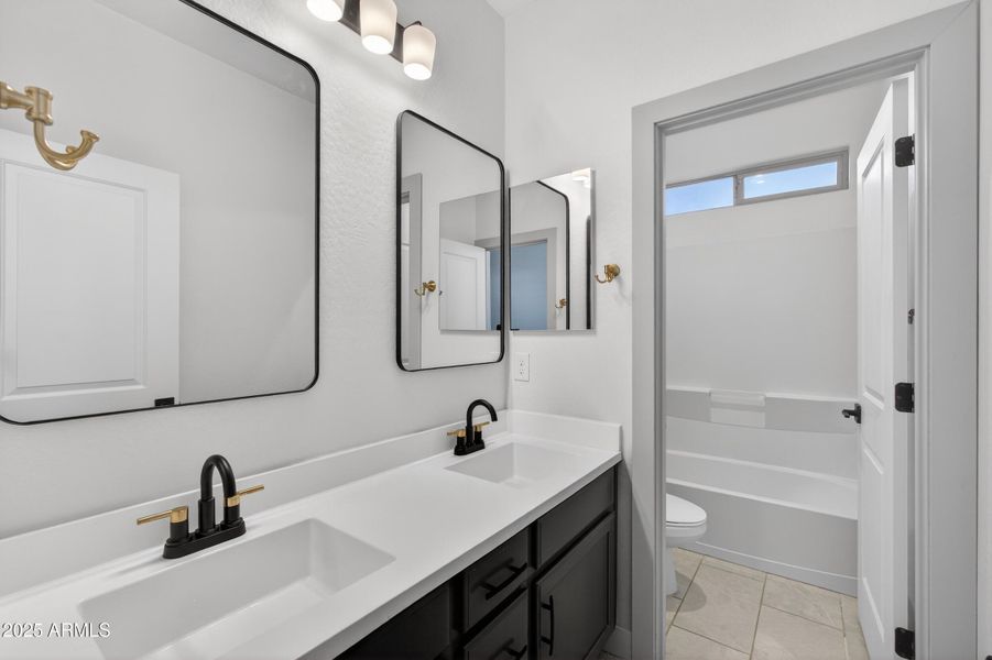 26_6x7a8212 26_6x7a8212