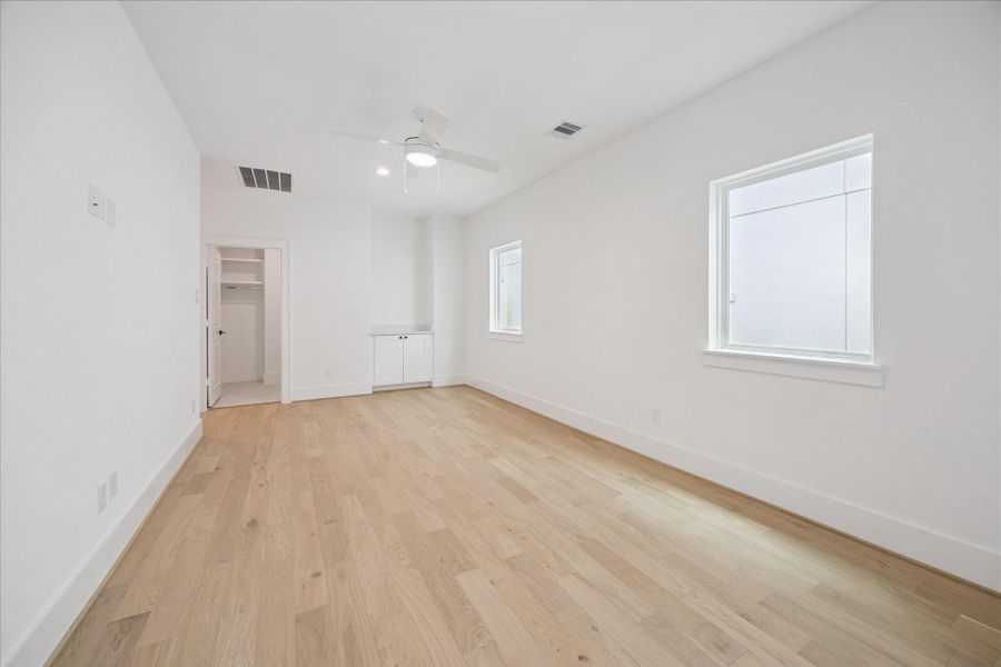 Images are of a similar home and may include different/upgraded finishes. Images are of a similar home and may include different/upgraded finishes.