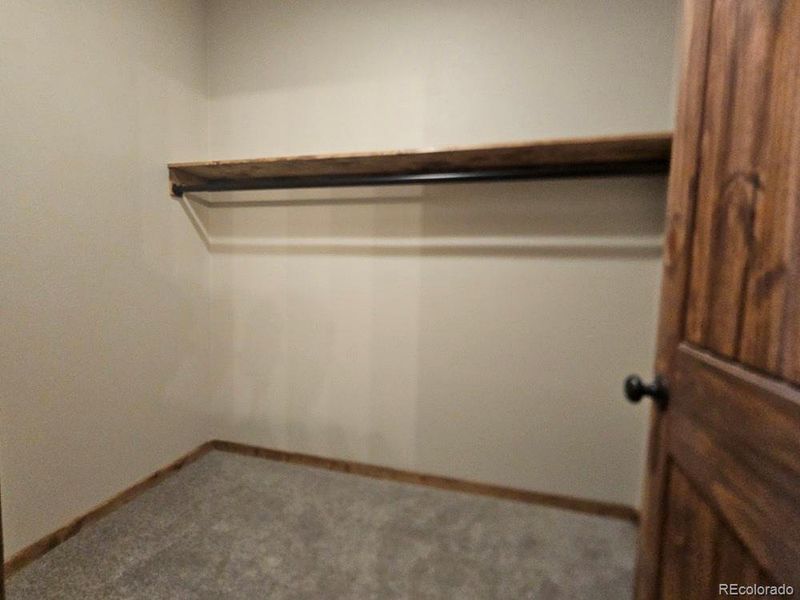 Primary Suite Bathroom Walk-in Closet