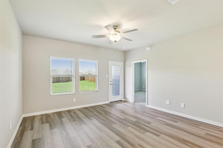 Photo is not of the actual home, but is an inspirational photo of builder’s model home and may depict options, furnishings, and/or decorator features that are not included.