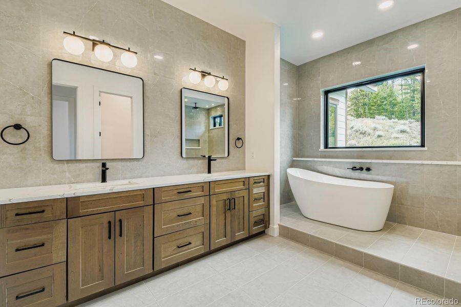 Furnished interior view inside a new home in , Granby (Image 8).