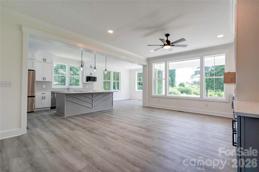 Spacious, unfurnished interior of a new home in , Kings Mountain (Image 34).