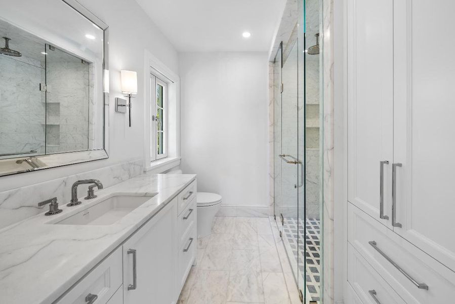 40 - Guest Bedroom 3