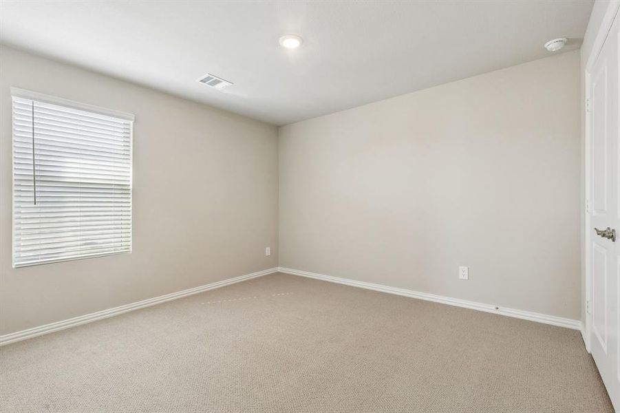 Spacious, unfurnished interior of a new home in Parks at Foster Crossing - Signature Series, Anna (Image 21).