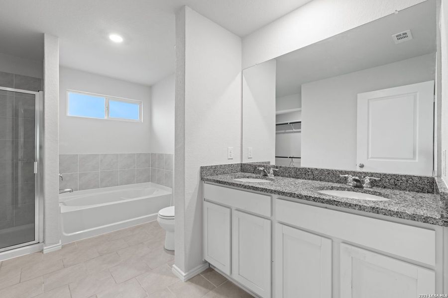 Furnished interior view inside a new home in Copper Canyon, Bulverde (Image 10).