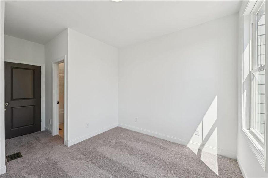 Spacious, unfurnished interior of a new home in Market Square at Sawnee Village, Cumming (Image 31).