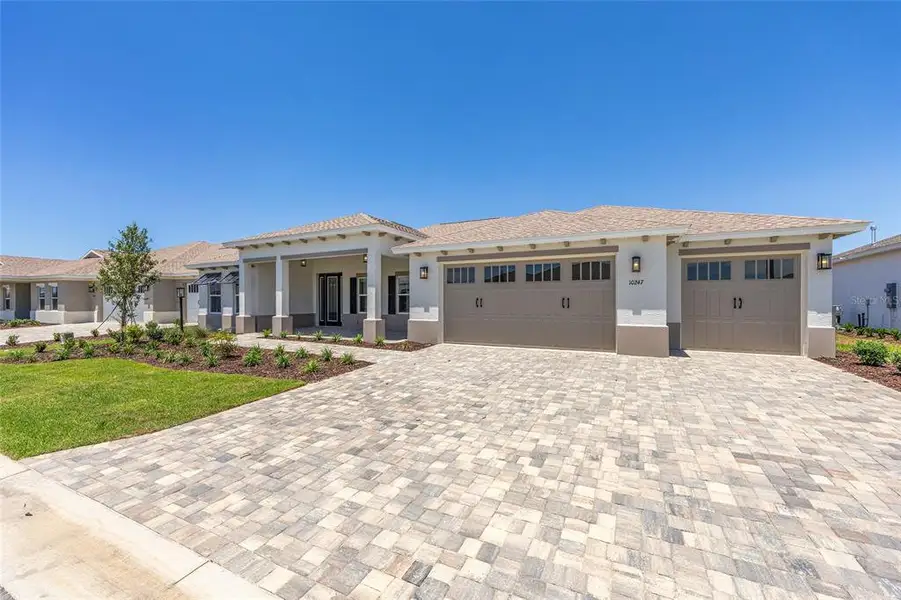 Exterior details and patio area of a home in , Ocala (Image 3). Exterior details and patio area of a home in , Ocala (Image 3).