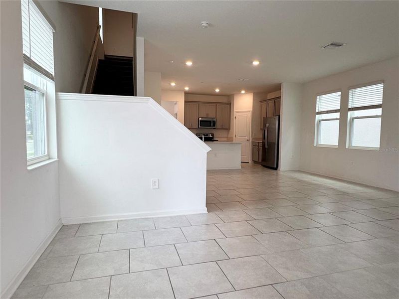 Spacious, unfurnished interior of a new home in , St. Cloud (Image 24).