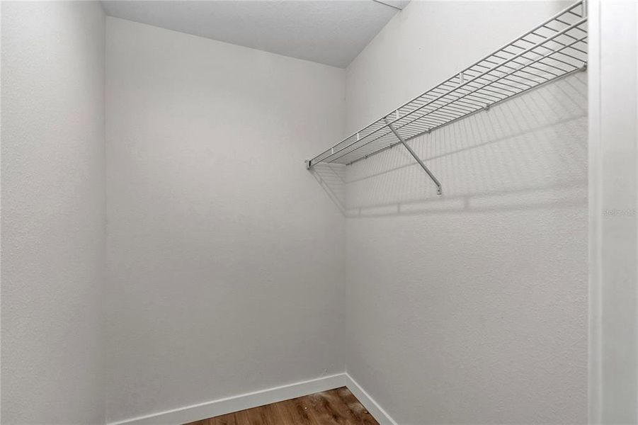 Spacious, unfurnished interior of a new home in , Dunnellon (Image 25).