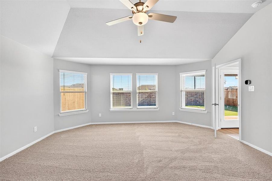 Spacious, unfurnished interior of a new home in Mobberly Farms, Pilot Point (Image 24). Spacious, unfurnished interior of a new home in Mobberly Farms, Pilot Point (Image 24).