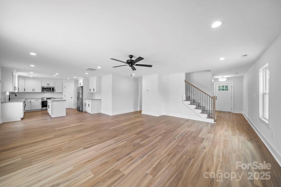 Image 43 of a home in .