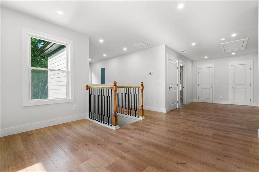 Spacious, unfurnished interior of a new home in , Atlanta (Image 27). Spacious, unfurnished interior of a new home in , Atlanta (Image 27).