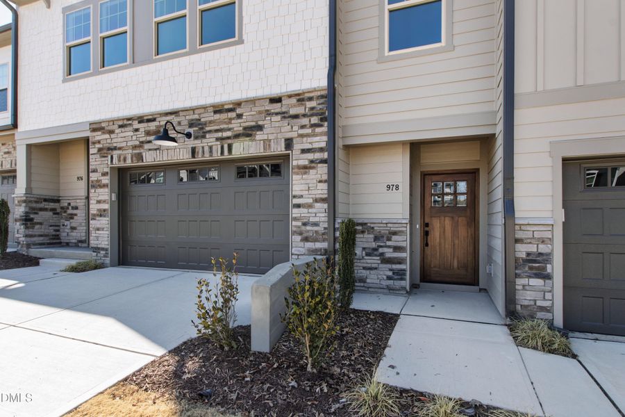 978 Helix (4) 978 Helix (4)