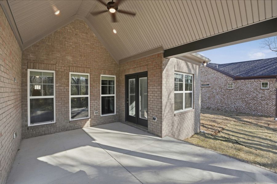 Exterior details and patio area of a home in Sagewood, Tullahoma (Image 4).