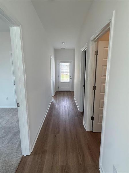 Spacious, unfurnished interior of a new home in Oakhill Estates, Adairsville (Image 14). Spacious, unfurnished interior of a new home in Oakhill Estates, Adairsville (Image 14).