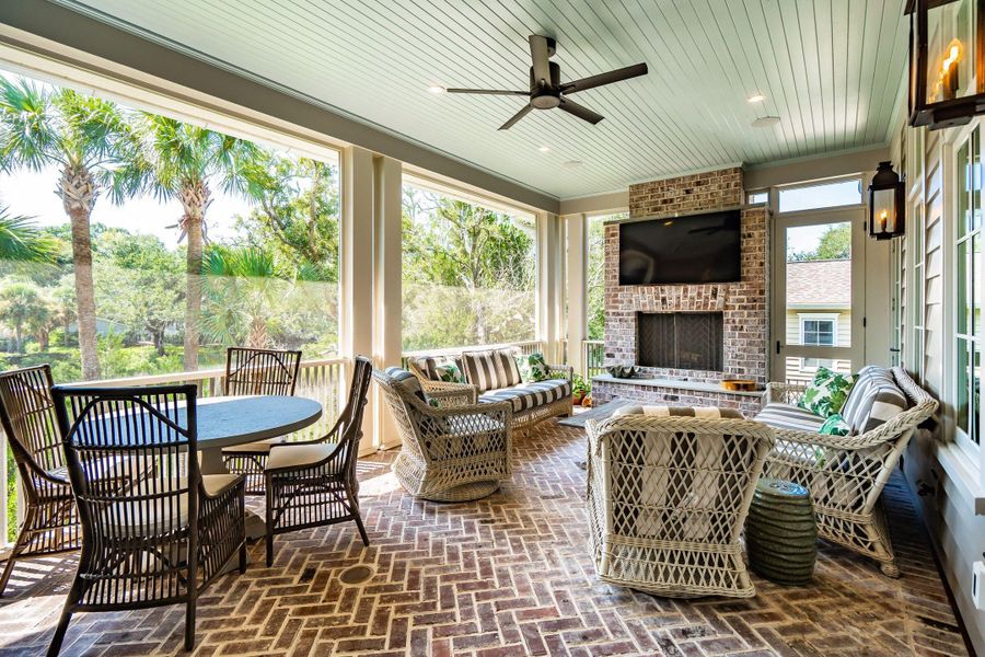 Image 100 of a home in .