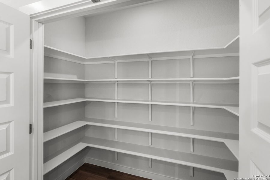 Spacious, unfurnished interior of a new home in August Fields, New Braunfels (Image 15).