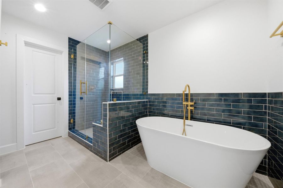 Furnished interior view inside a new home in , Houston (Image 18).