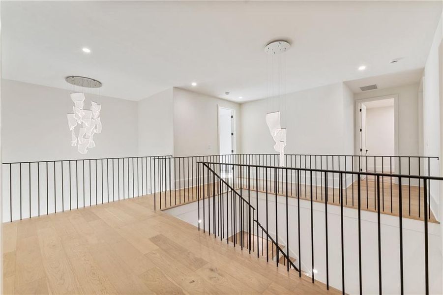 Spacious, unfurnished interior of a new home in , Alpharetta (Image 24).