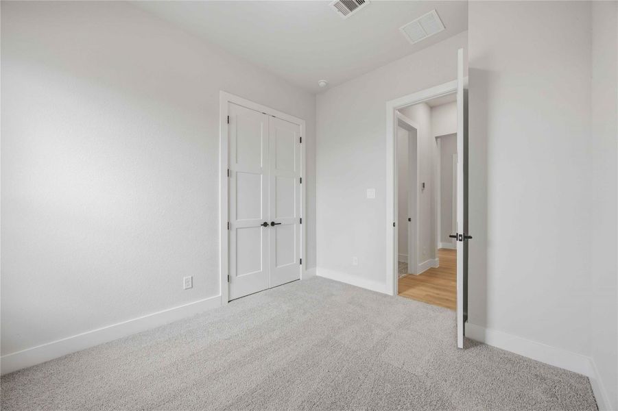 Spacious, unfurnished interior of a new home in Ellwood, Iowa Colony (Image 26). Spacious, unfurnished interior of a new home in Ellwood, Iowa Colony (Image 26).