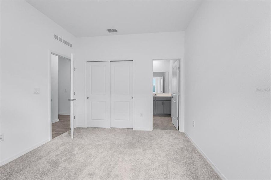 Spacious, unfurnished interior of a new home in Scenic Terrace, Lake Hamilton (Image 29). Spacious, unfurnished interior of a new home in Scenic Terrace, Lake Hamilton (Image 29).