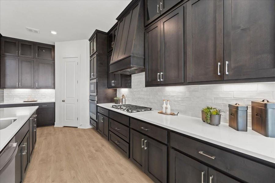 Furnished interior view inside a new home in Sunfield, Buda (Image 27).