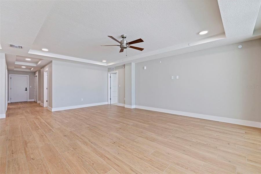 Spacious, unfurnished interior of a new home in , Madeira Beach (Image 47).