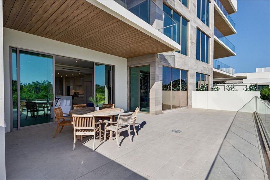 Furnished interior view inside a new home in , Longboat Key (Image 23).