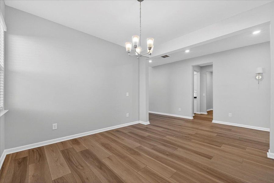 Spacious, unfurnished interior of a new home in Sweetgrass at Summers Corner, Summerville (Image 19).