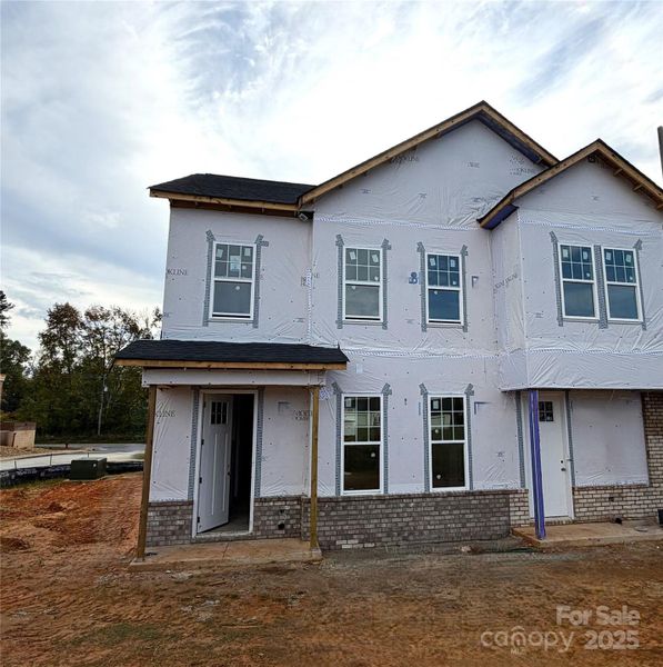 Image 3 of a home in The Crossing at Cramerton Mills.