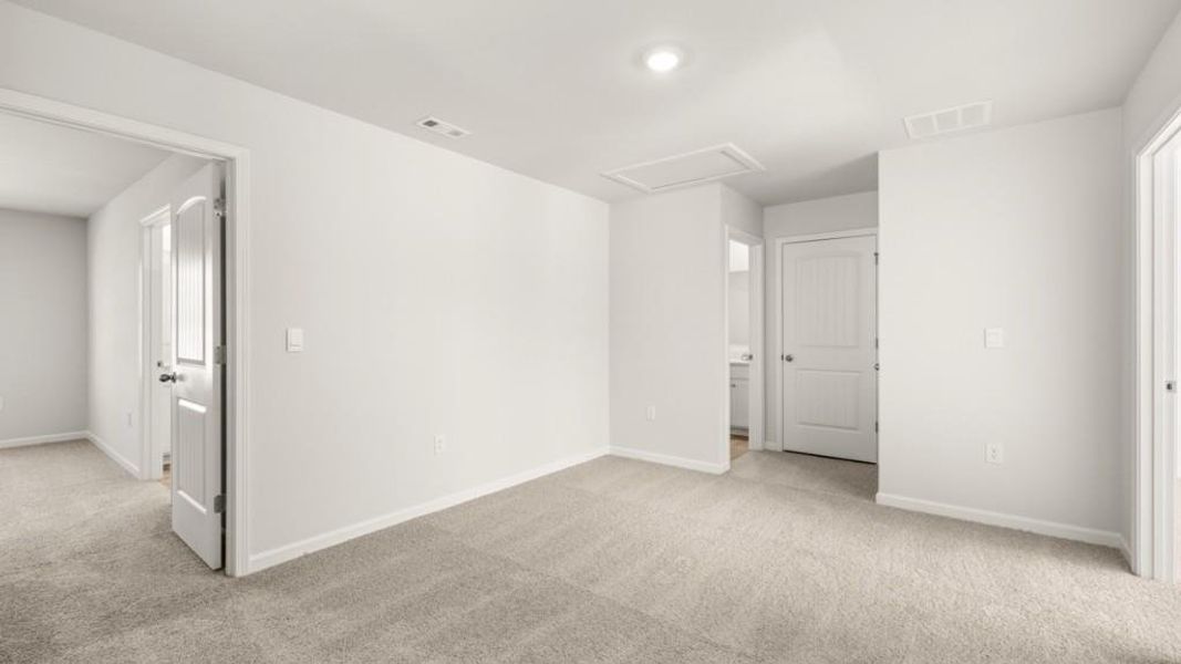 Spacious, unfurnished interior of a new home in Braselton Village, Braselton (Image 20).