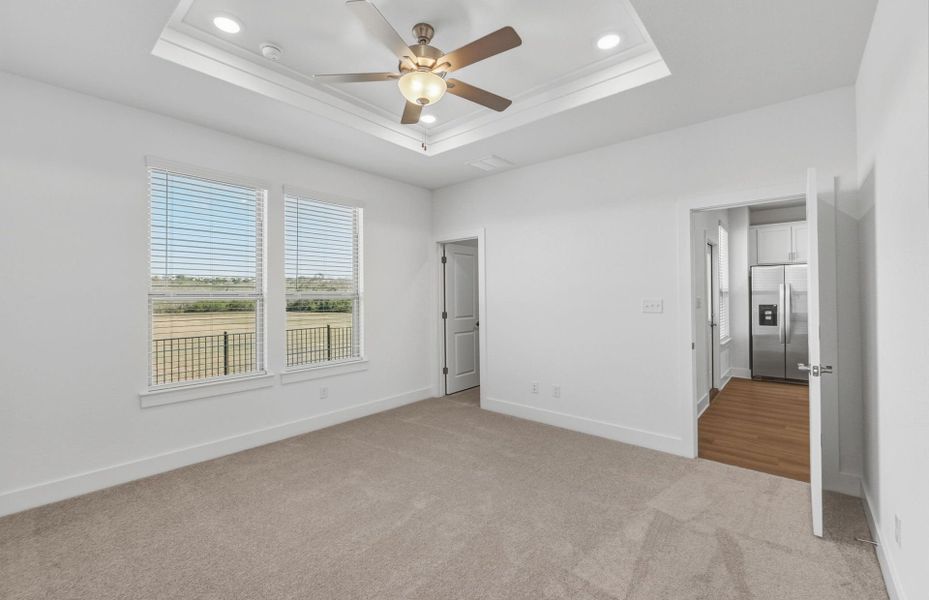 Spacious, unfurnished interior of a new home in Saddleback at Santa Rita Ranch, Liberty Hill (Image 43).