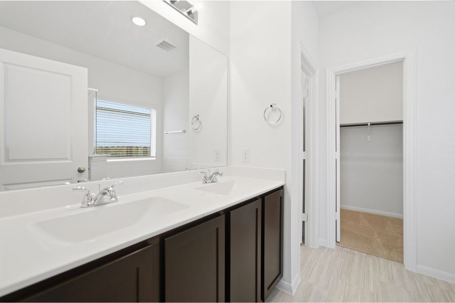Furnished interior view inside a new home in Briarwood, Elgin (Image 13).